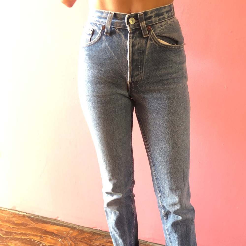 Vintage Levis 501 sz 22” skinny re/done jeans
